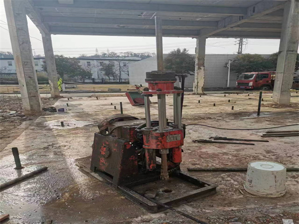 土默特右袖阀管小导管注浆加固施工工艺